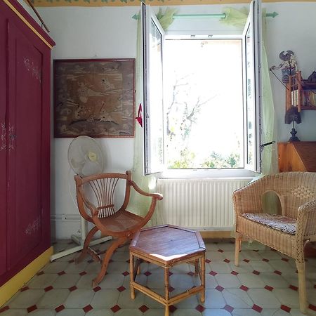 La Bastide De Boisset Bed & Breakfast Argilliers Exterior photo